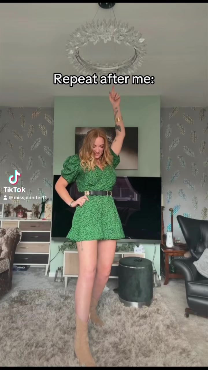 @Miss_Jen_In_Red💃