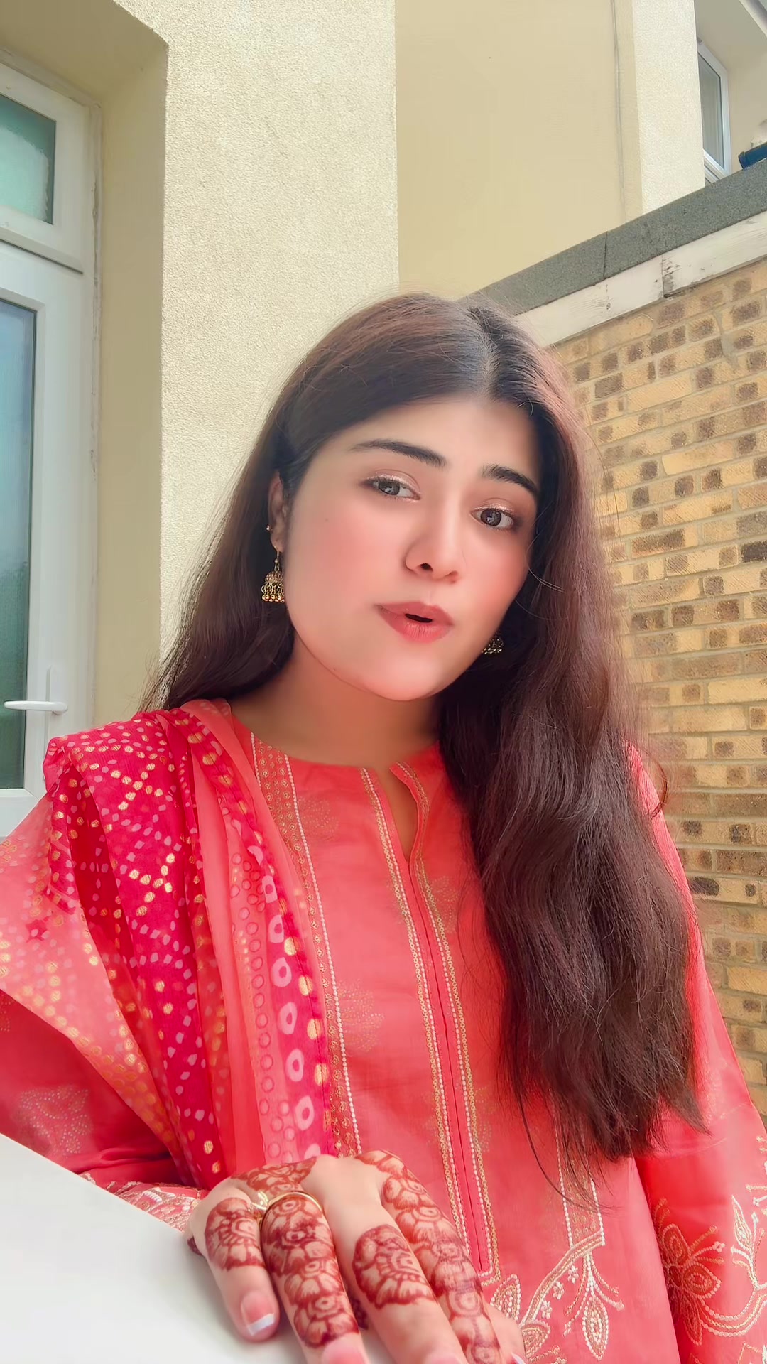 @LARAIB