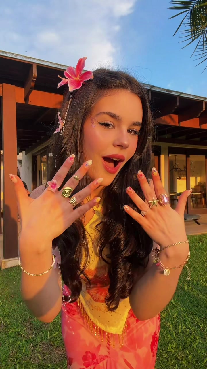 @Luara