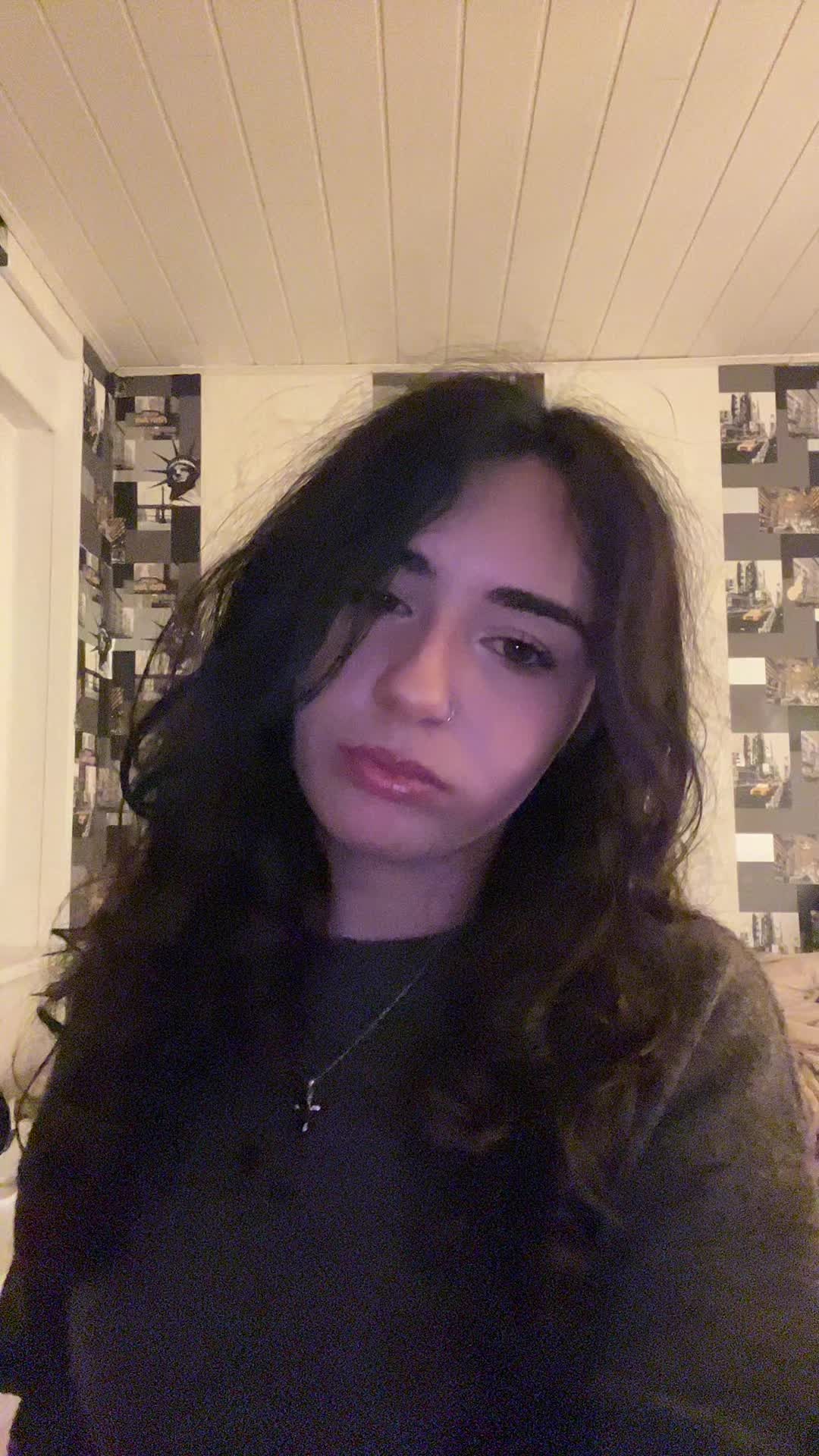 @𝐀𝐥𝐢.𝐲𝐚><