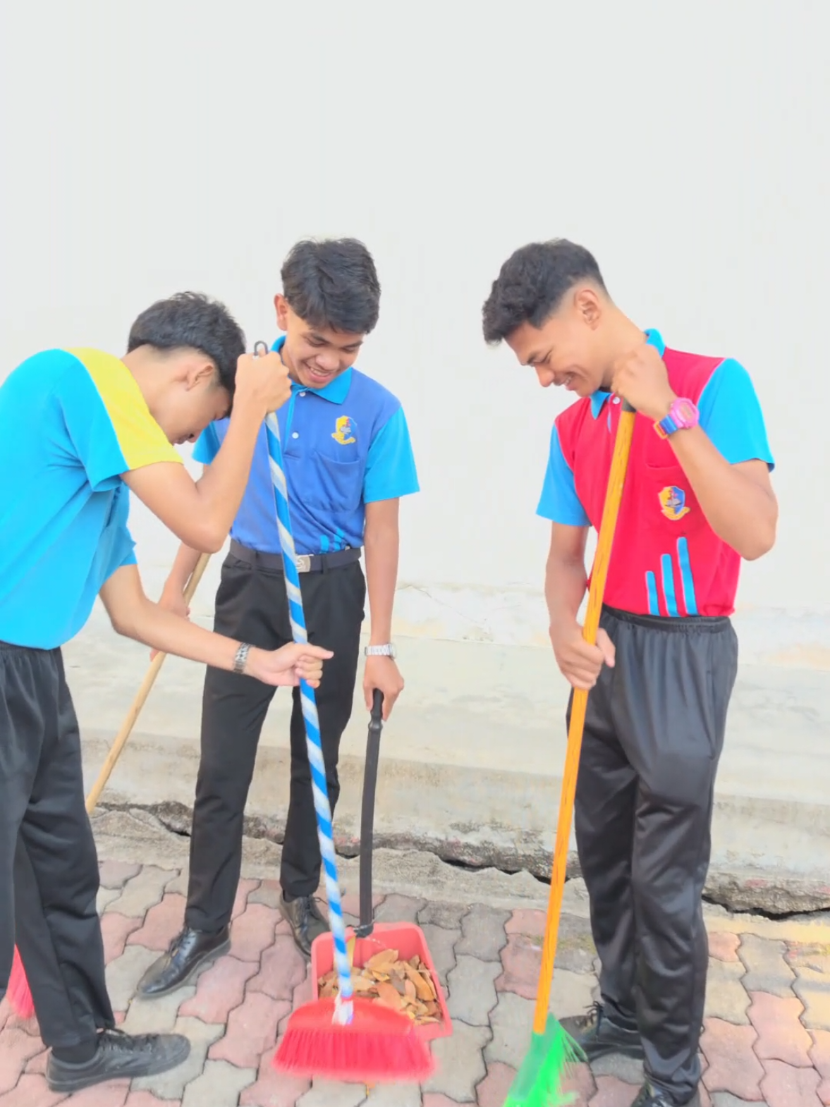 @sir aSai (mr/teacher/cikgu)