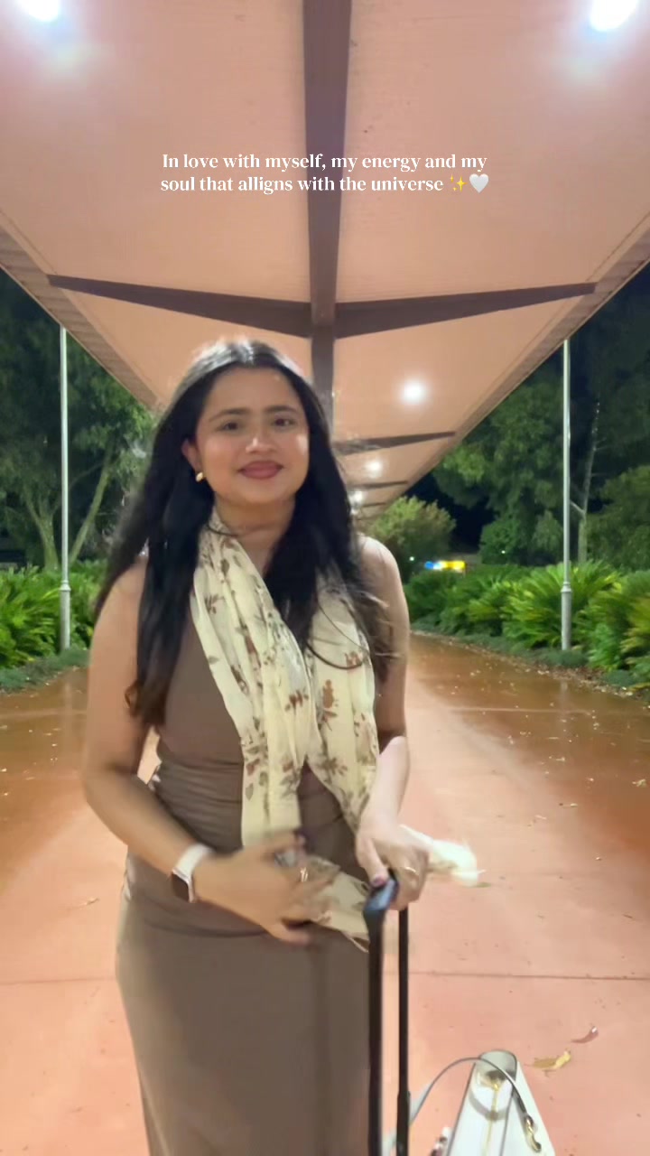 @Shiwani Sharma🦋✨🧿