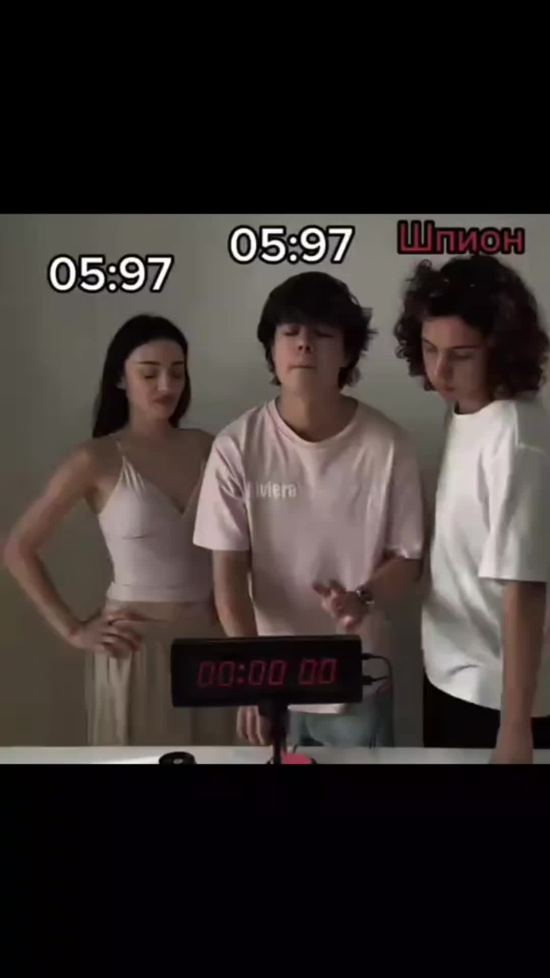 @ᴇᴍᴘᴇʀᴏʀ