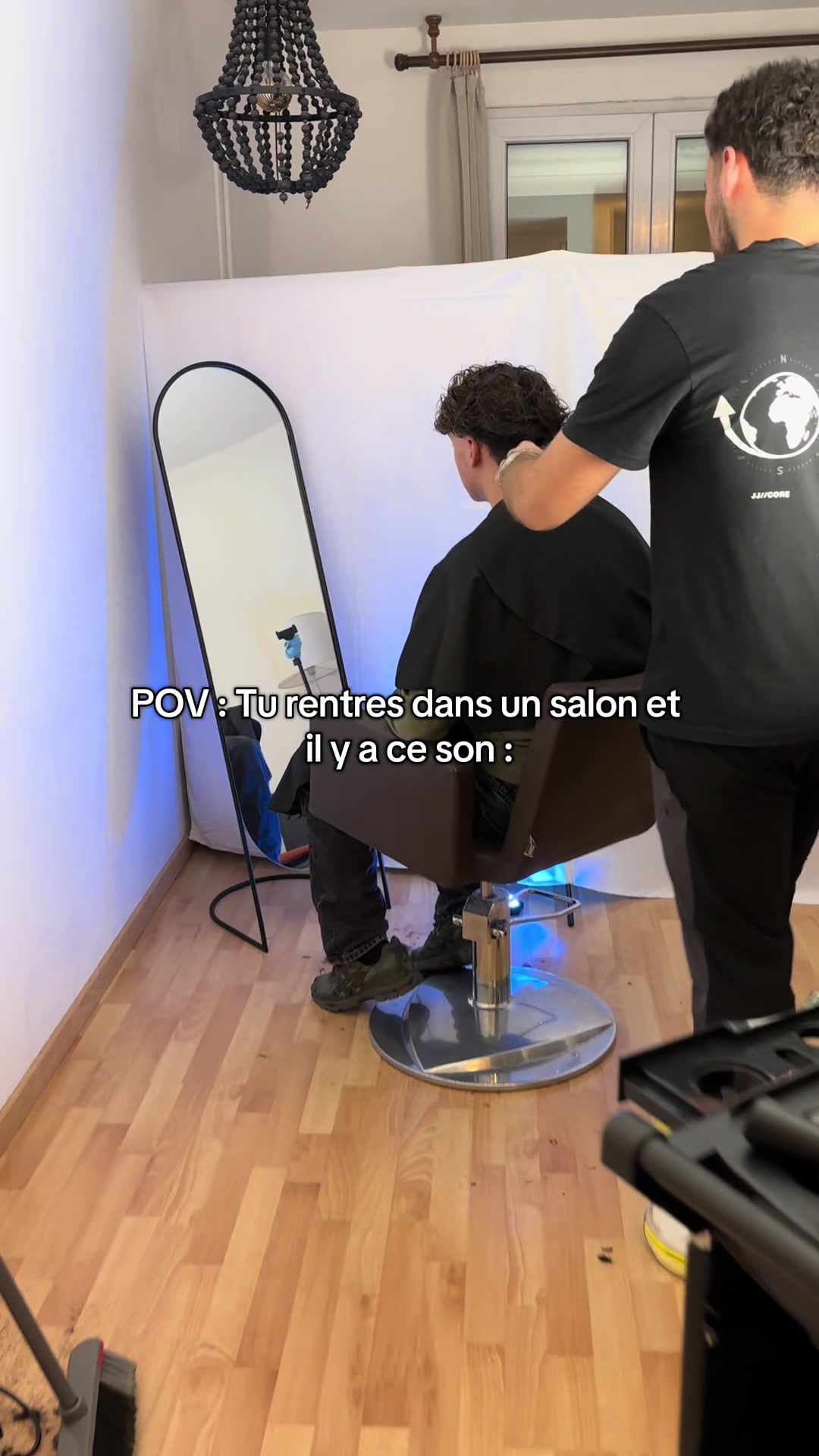 @Léo