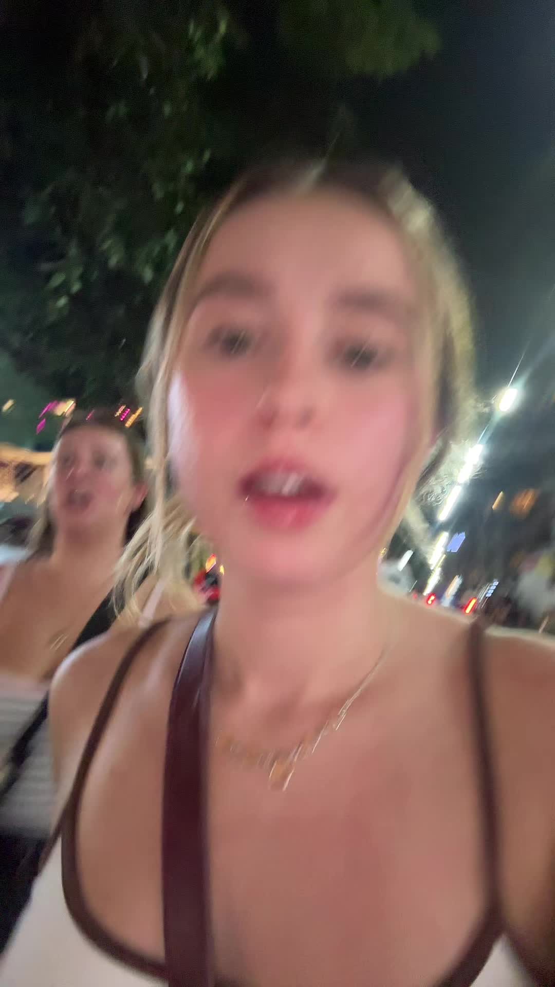 @Lily Elliott