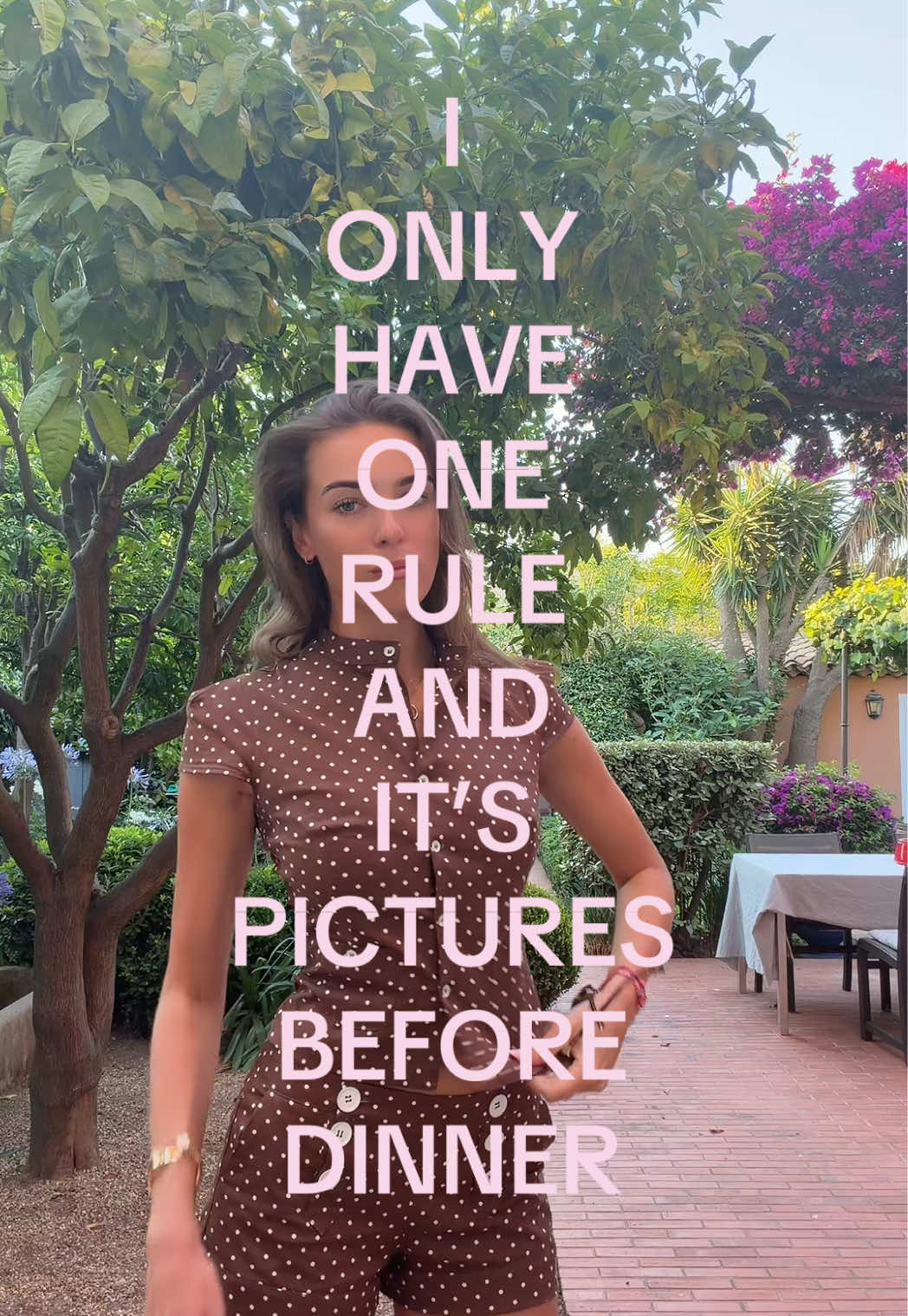 @Eloïse Curates