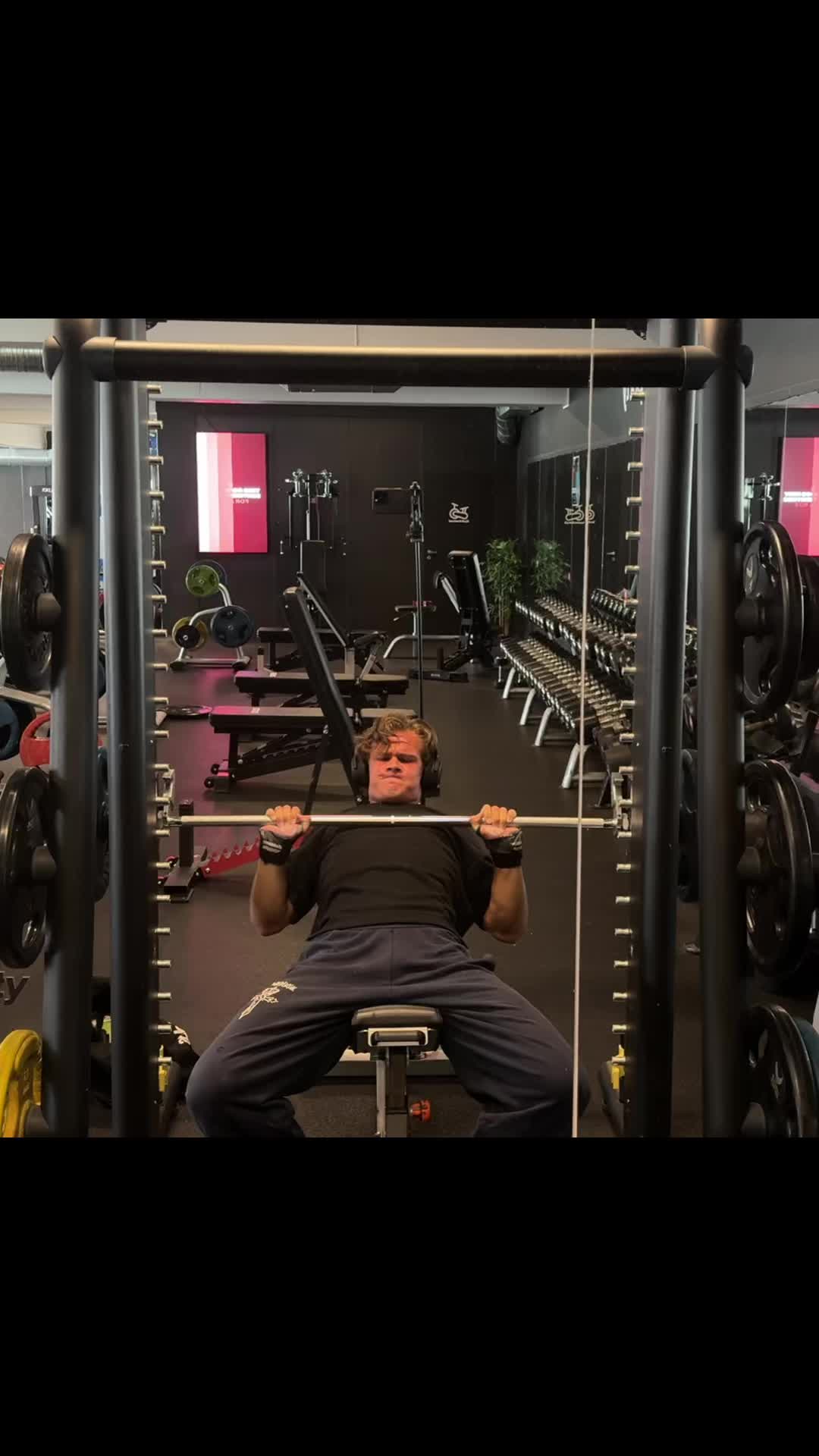 @Ludvikgoesgym