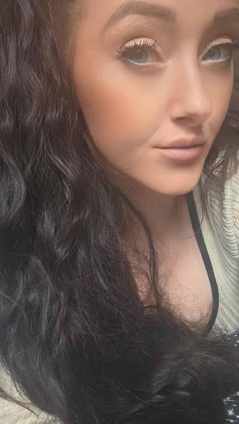 @EmJay🩷🌈