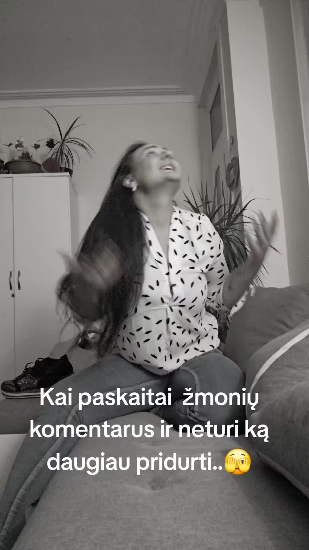 @Bosė😅