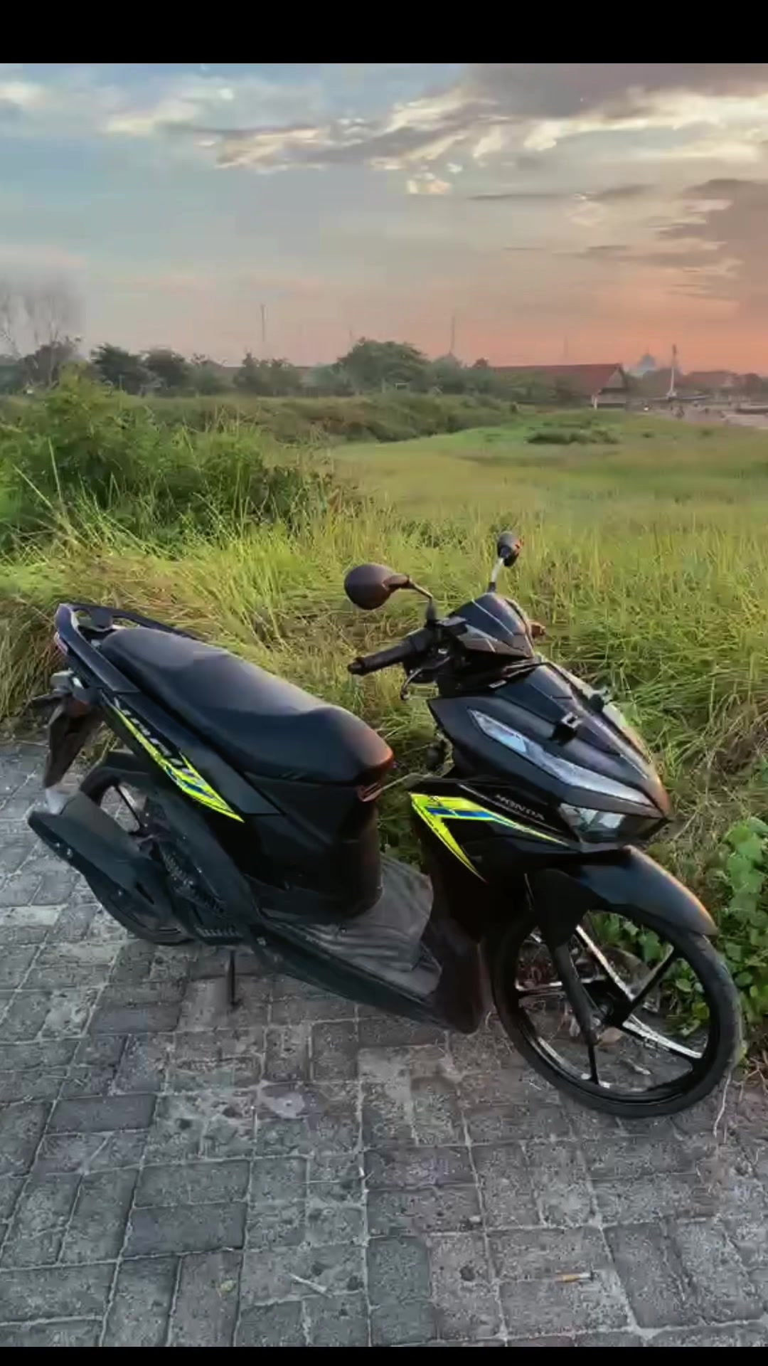 @𝑽 𝑨 𝑹 𝑳 𝑰 𝑪 𝑨