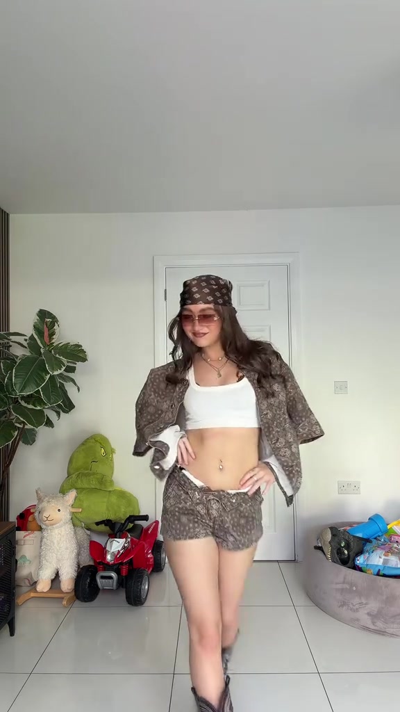 @𝐕𝐈𝐄𝐍𝐍𝐀 𝐖🤍