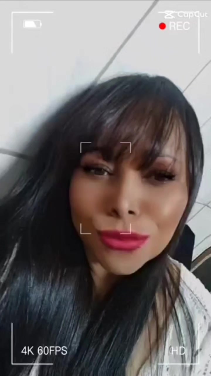@Julianakassia