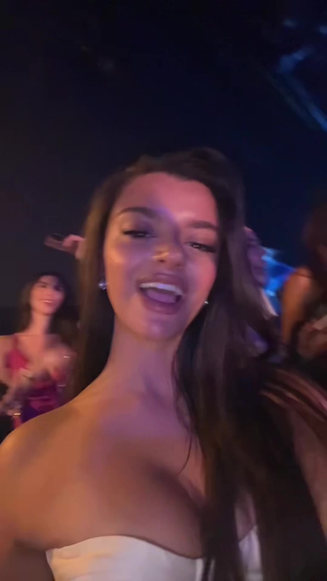 @𝒦𝓁𝑒𝒶 𝒳𝒽𝒶𝒻𝒶