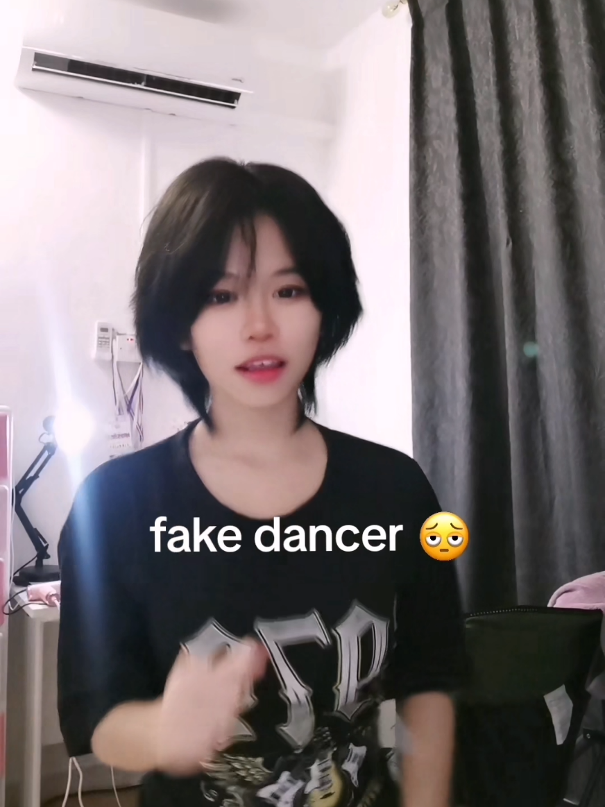 @༯