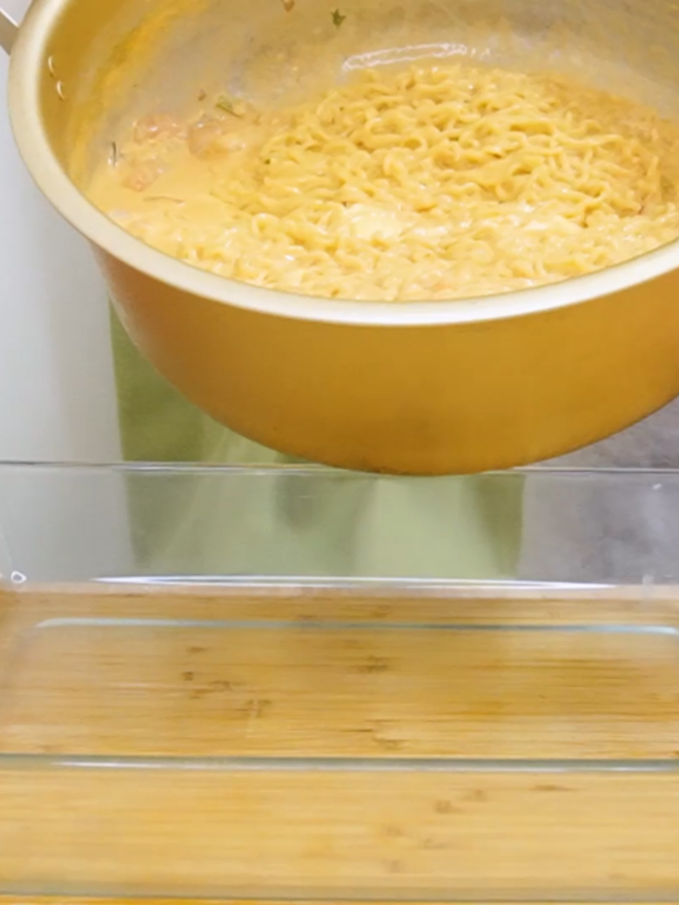 @楽々【食の変態】