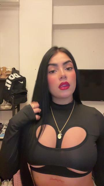 @𝒮ℴ𝒻𝒾𝒶