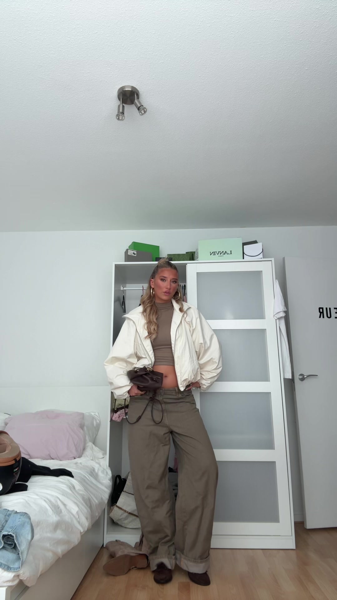 @J.L