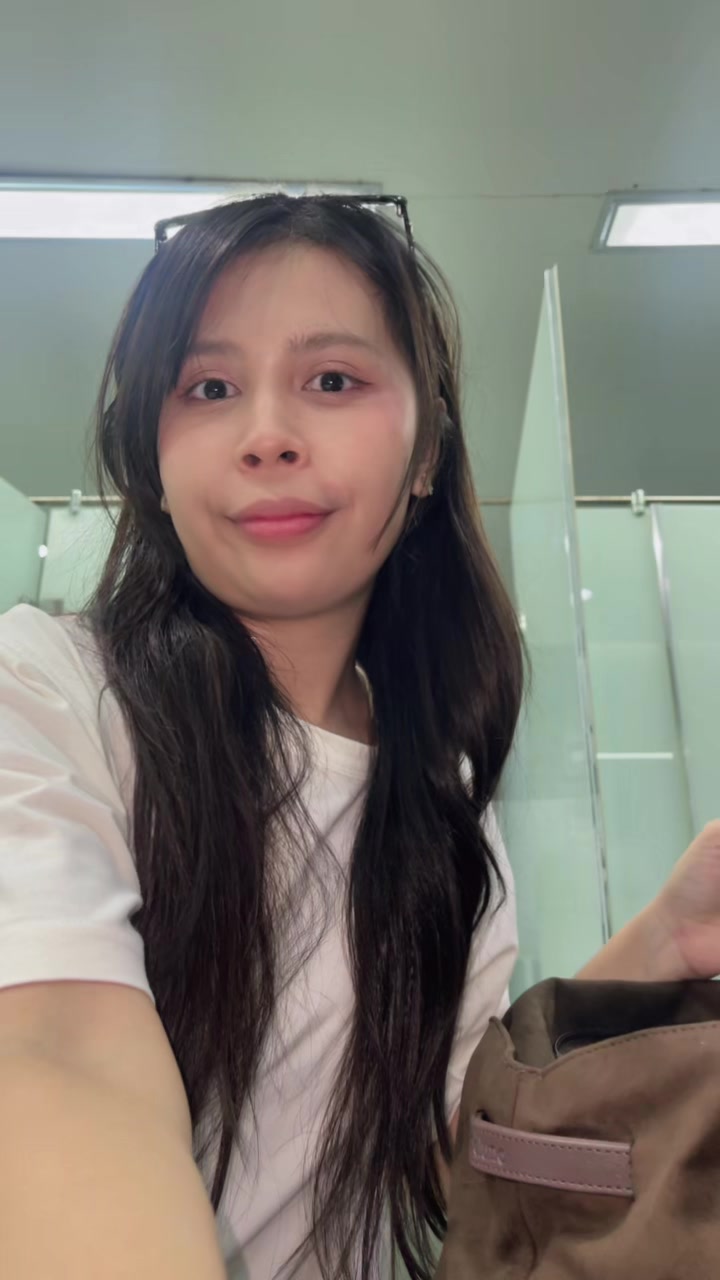 @Call me Ay🤏🏻