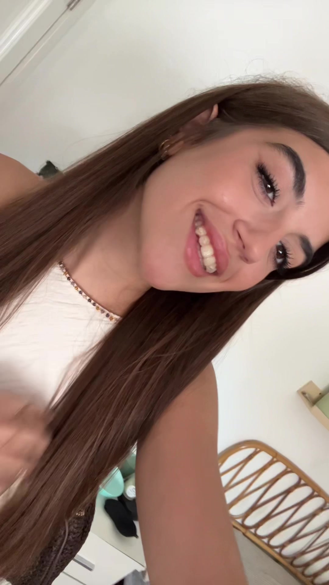@🦦