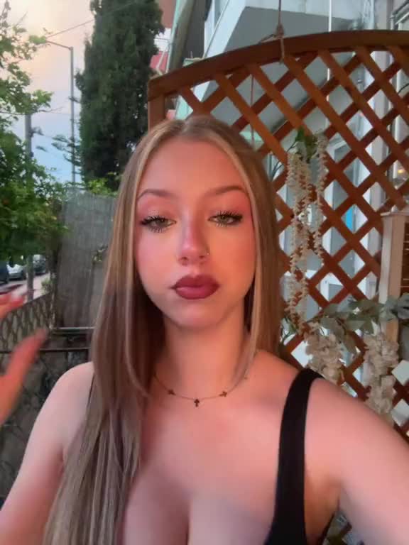 @𝓥🪬