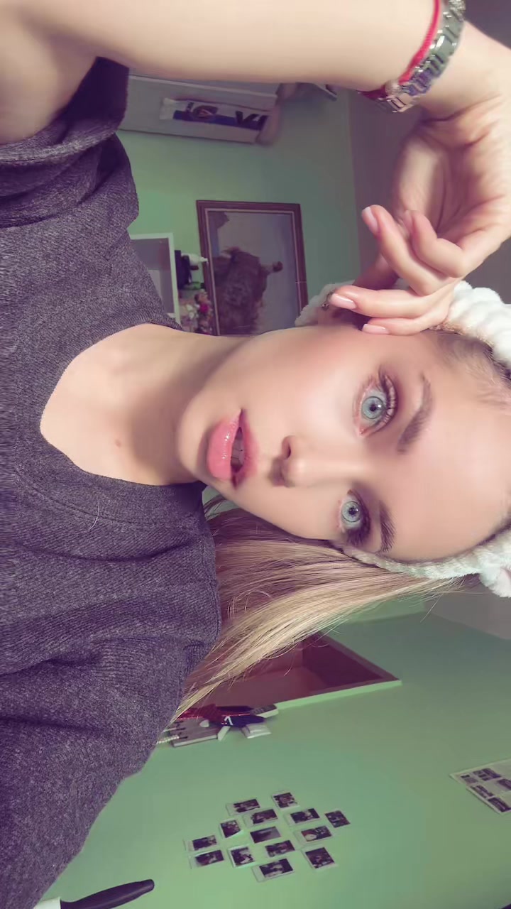 @ᴠɪᴄᴛᴏʀɪᴀ