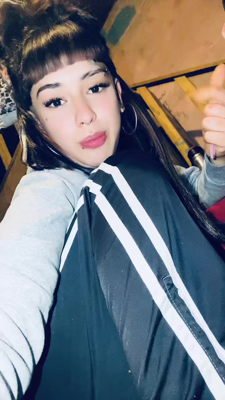 @camiCaceres