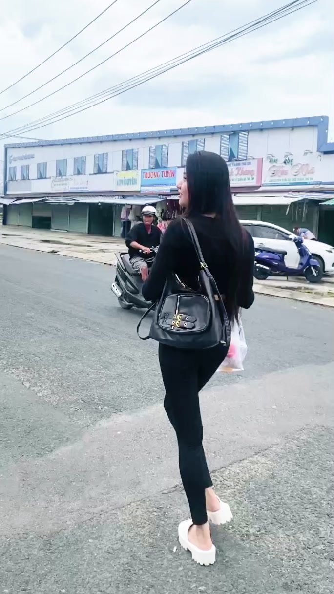 @Em t&ecirc;n L&acirc;m 🫶🏻🩶