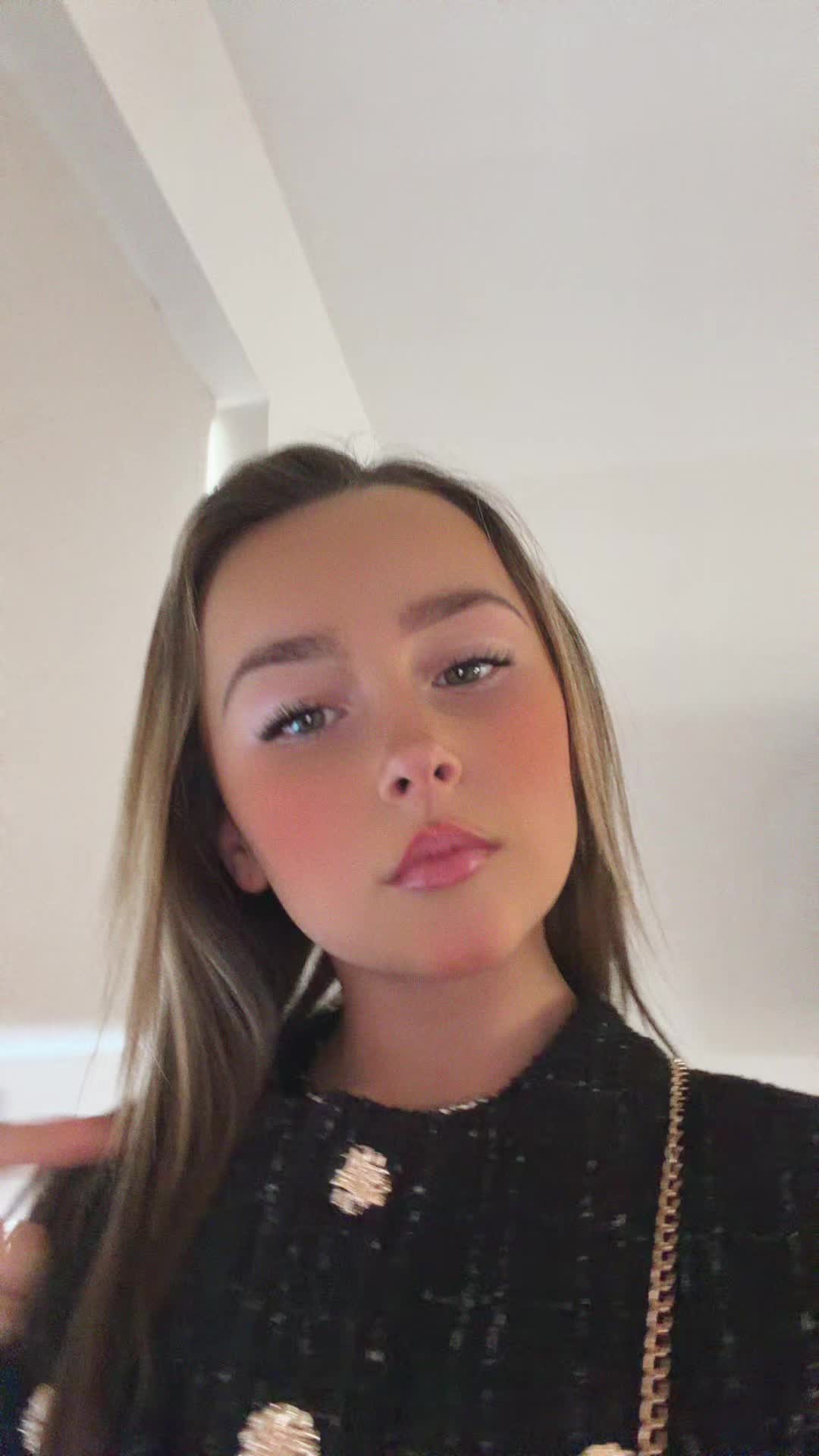 @𝒽ℯ𝒾𝒹𝒾𝓁ℴ𝓊🪭❣️
