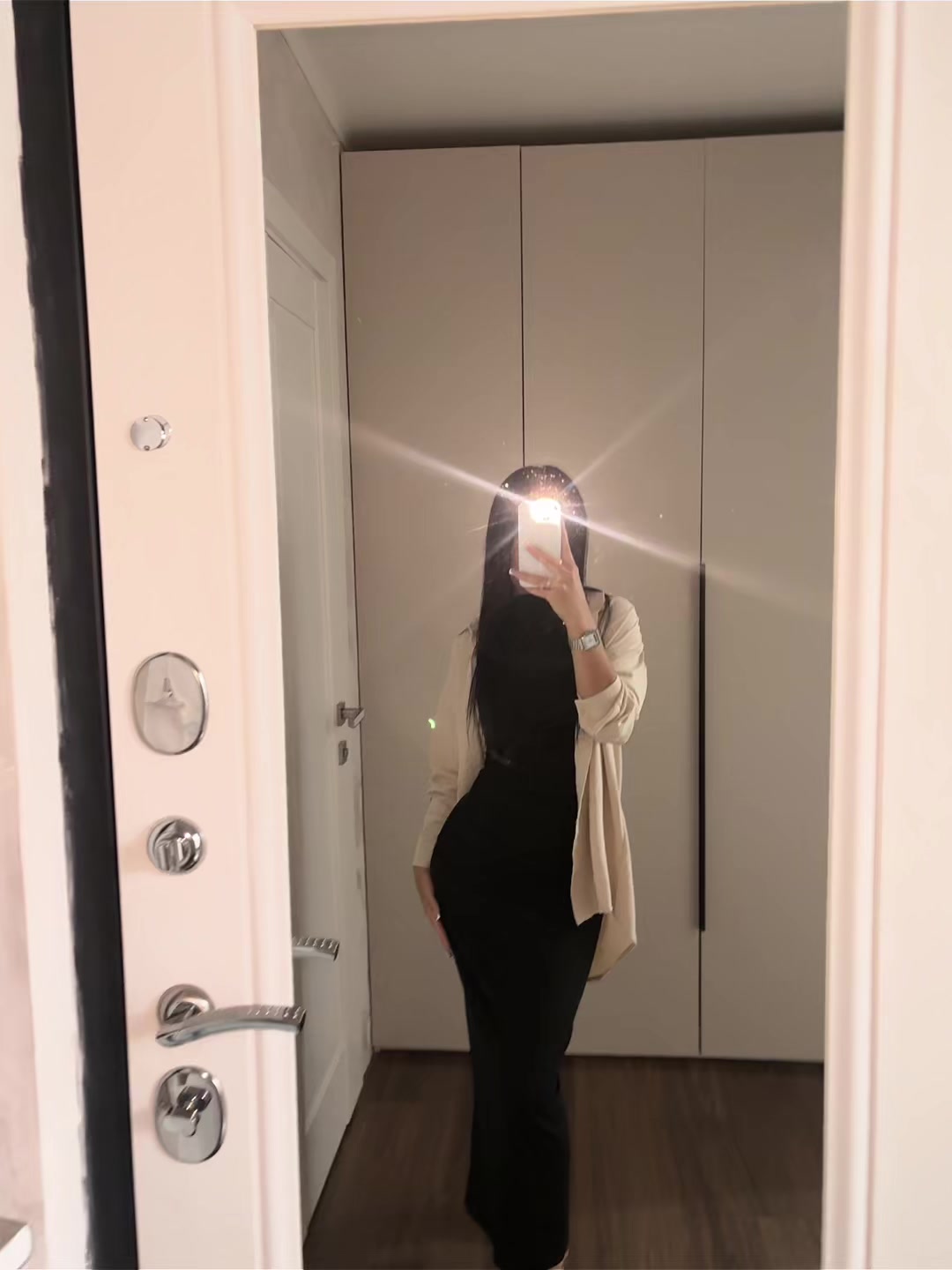 @elinaaa