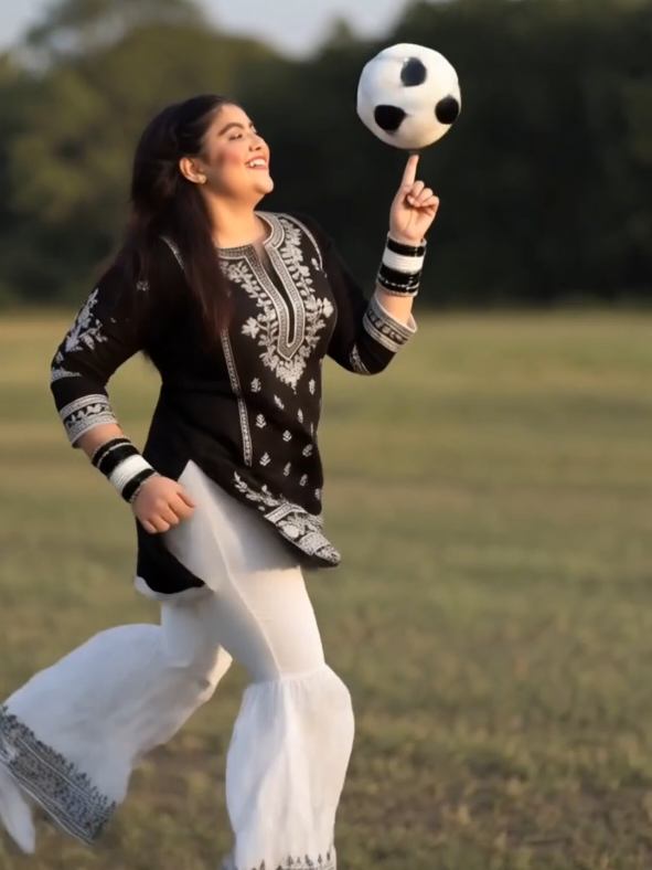 @Lajpal Shahzadi