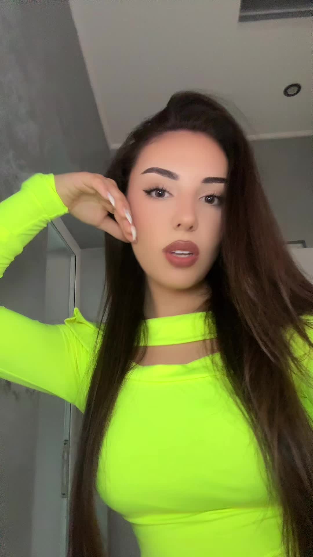 @𝐍𝐞𝐥𝐥𝐬