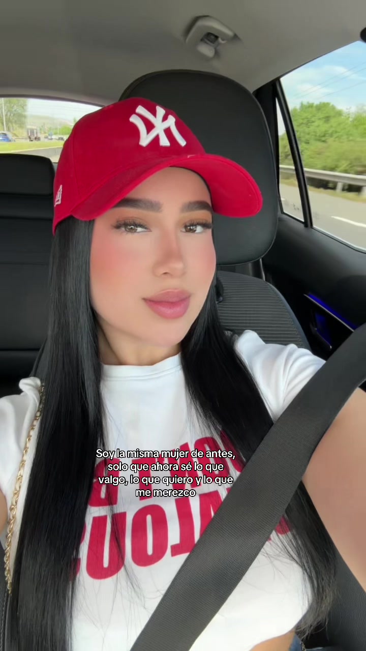 @valesuarezl_2  👑