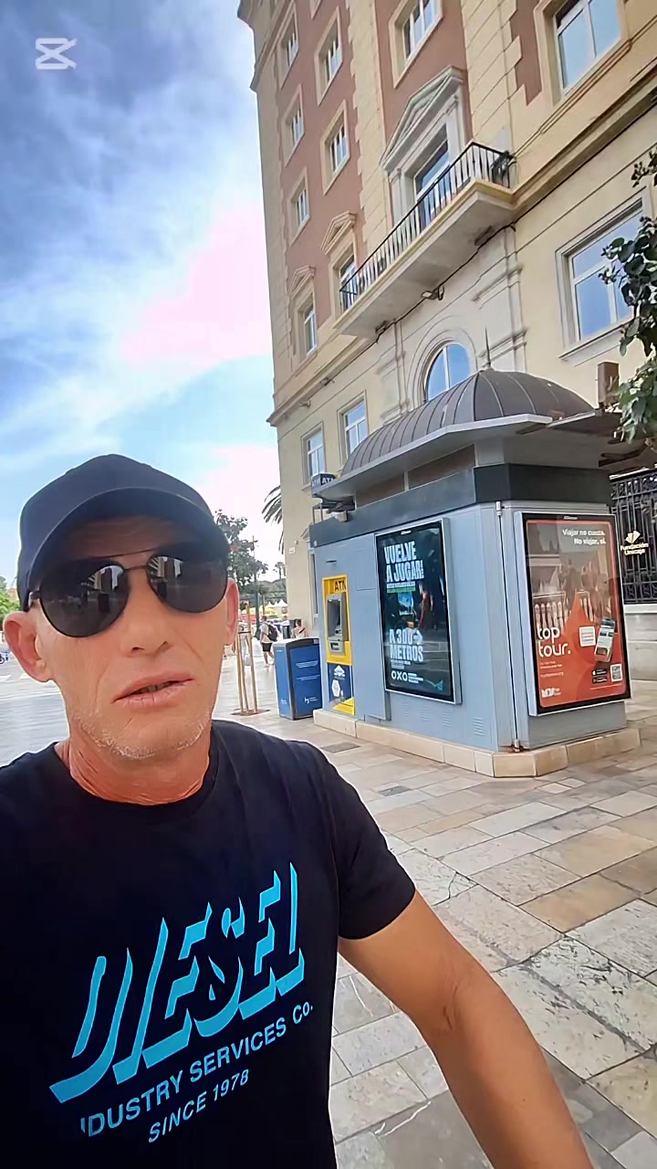 @Alex.