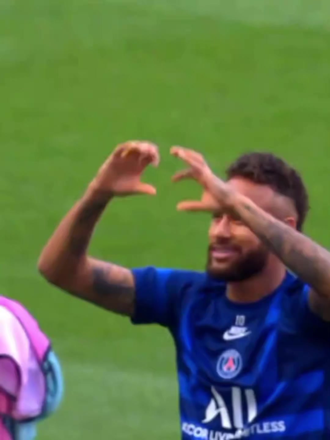@Njr fake
