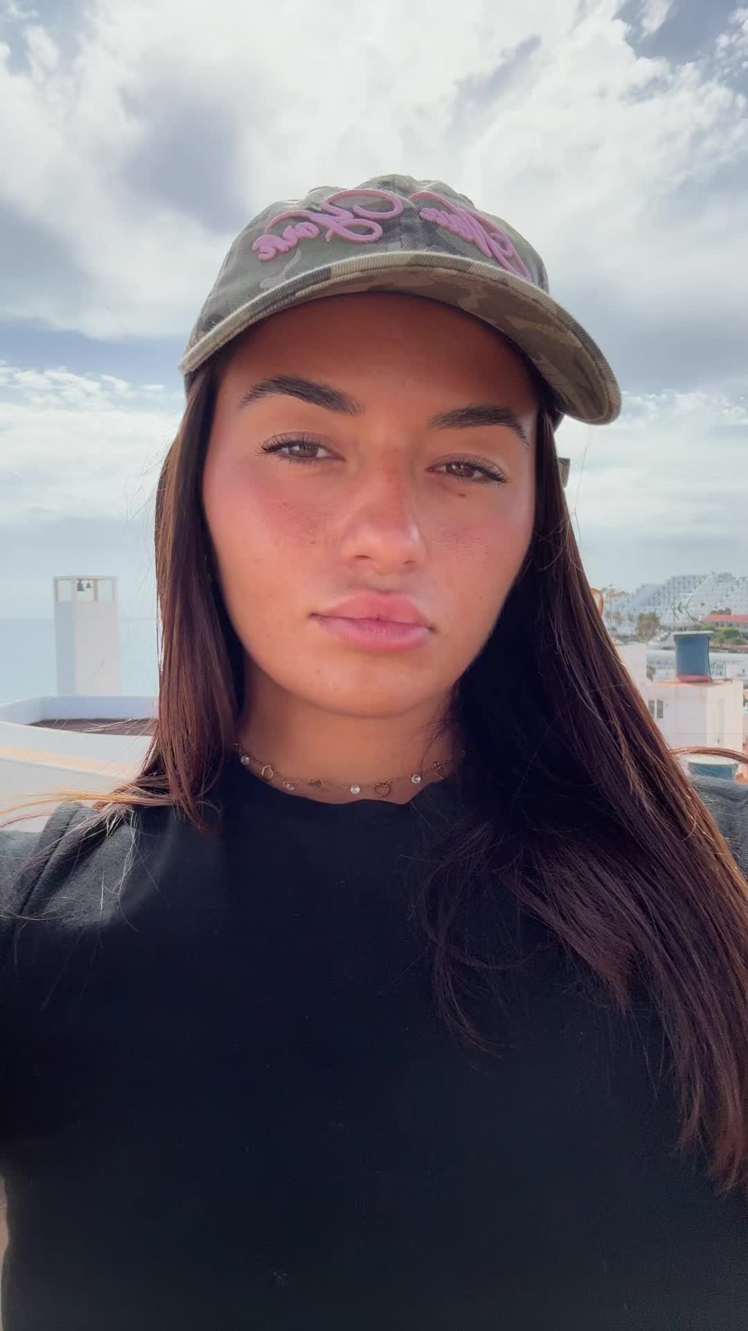 @Ari 💞🌞💗✨