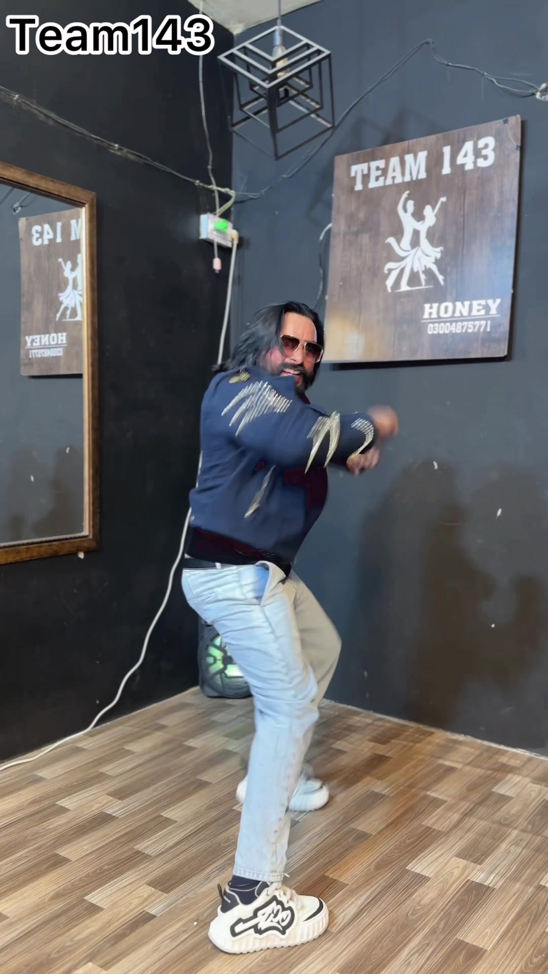 @Honey Dancer