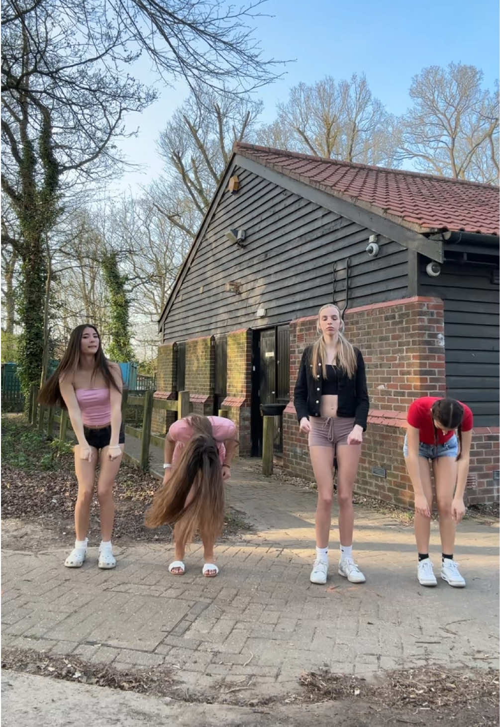 @𝐤𝐢𝐧𝐚.