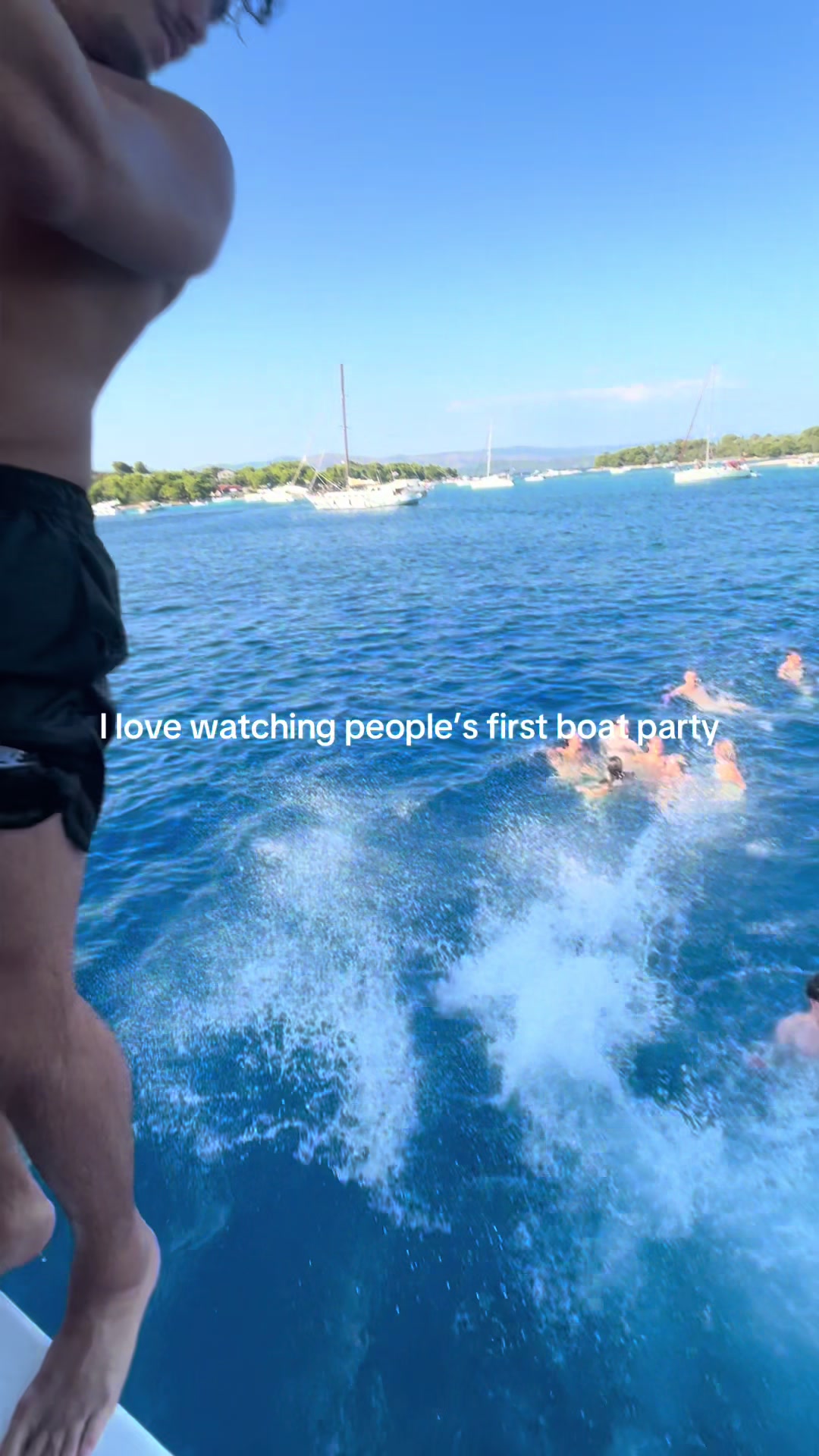 @Out To Sea - Split Boat Party