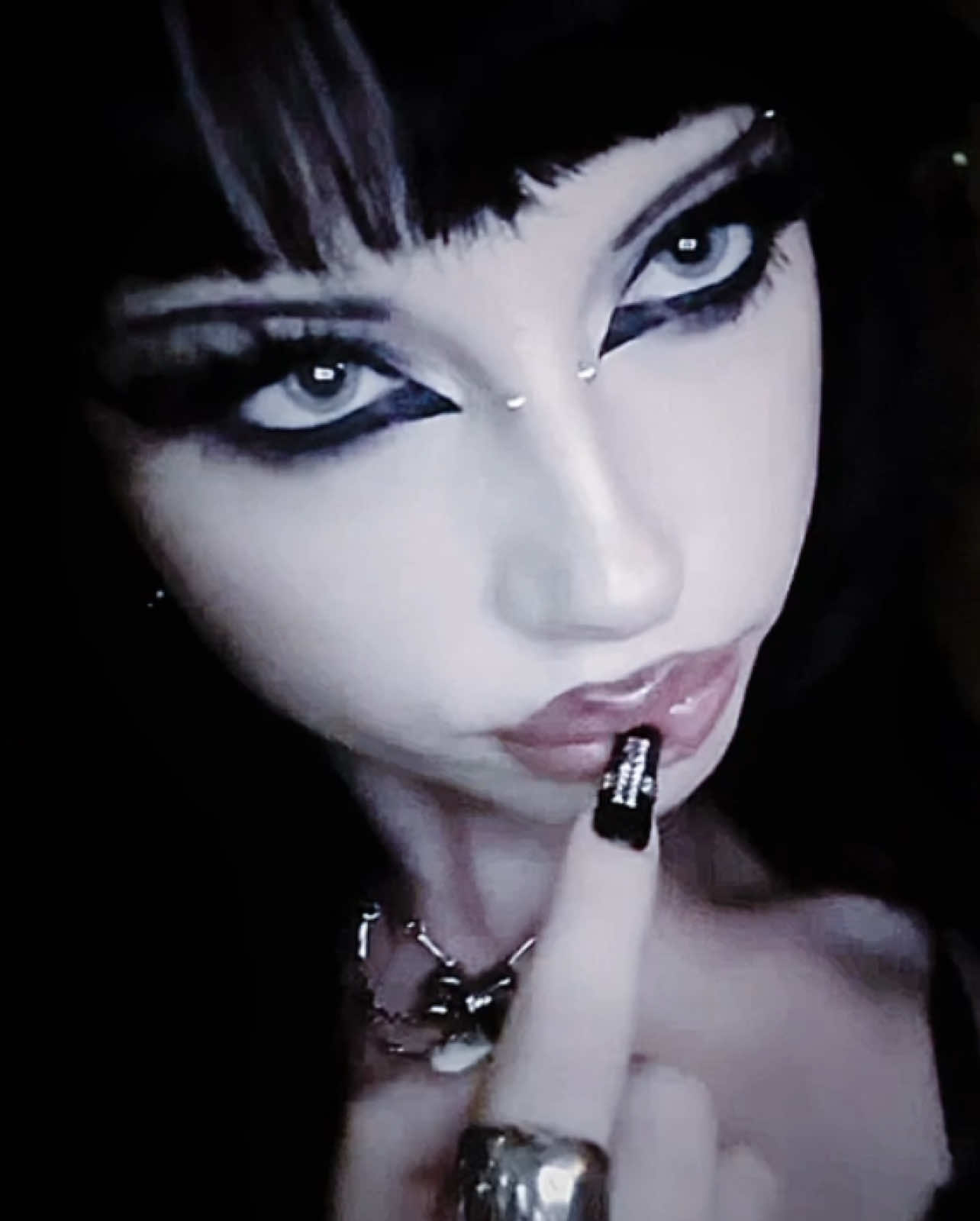 @𝐋𝐮𝐜𝐚𝐚 ༺♡༻