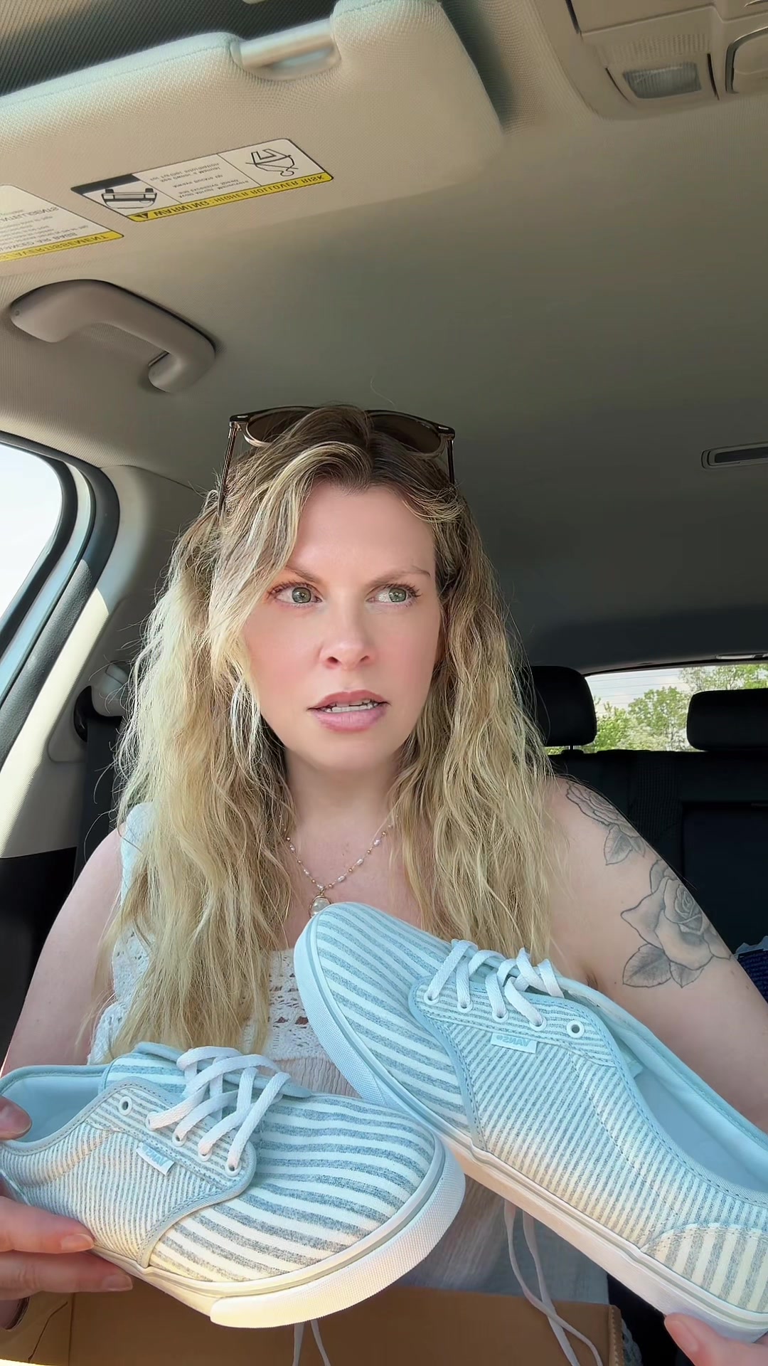 @LINDSEY JAYN