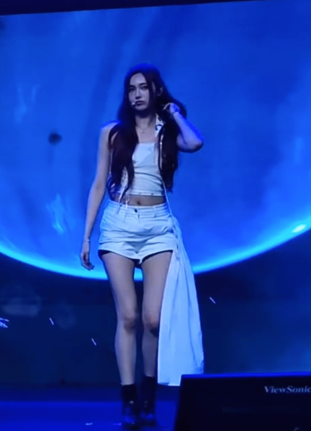 @Idolfocus╰➝ᵐᵃⁿᵘ