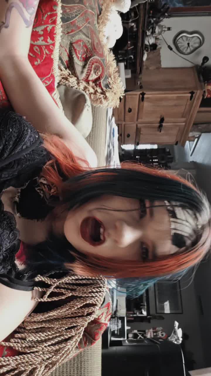 @palebatteredbody