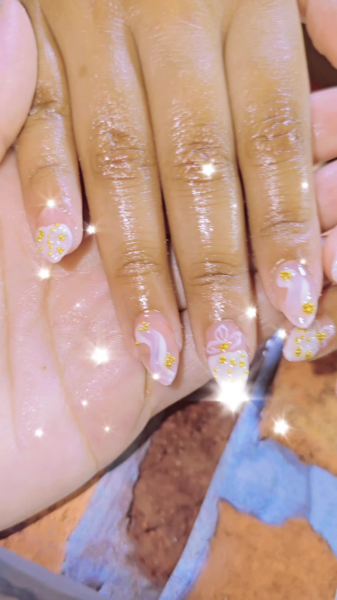@Wrka ,,💅  Kalyo 🍀nais 🌠