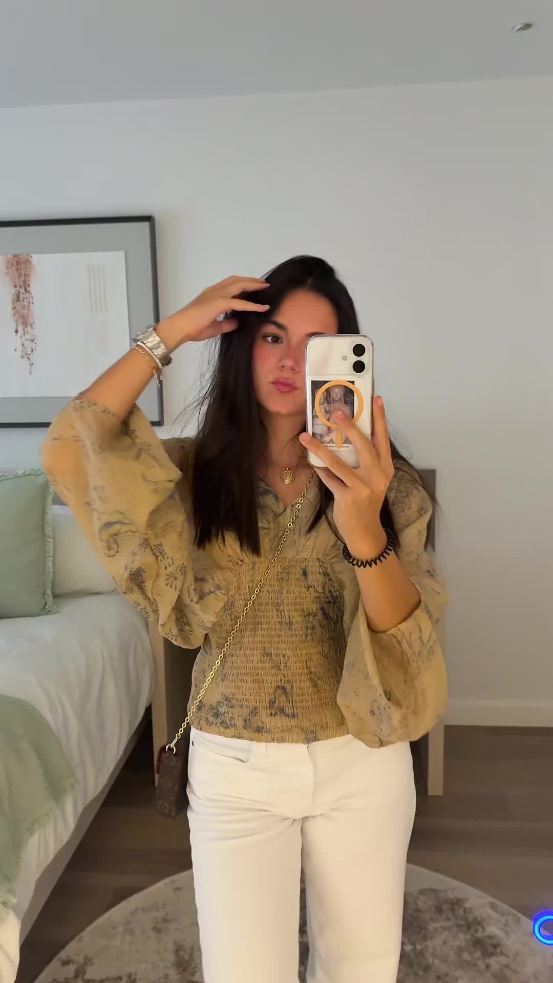 @claarasaagasti