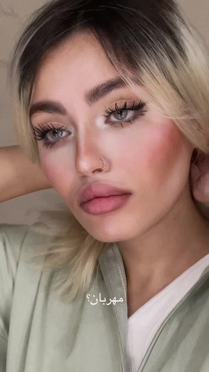 @rozhstorm