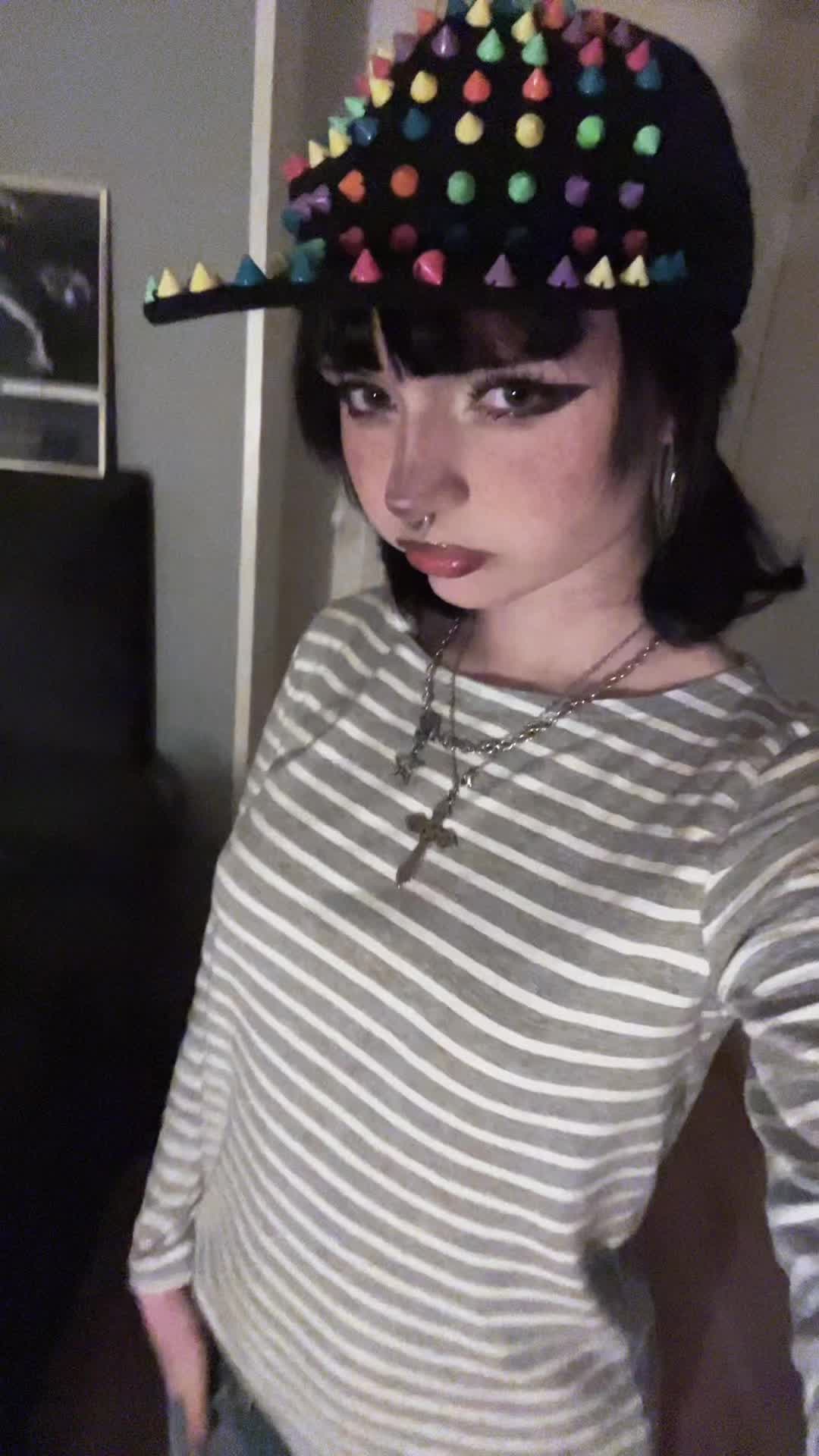 @𝐄𝐋𝐈𝐍𝐀??? 🐀