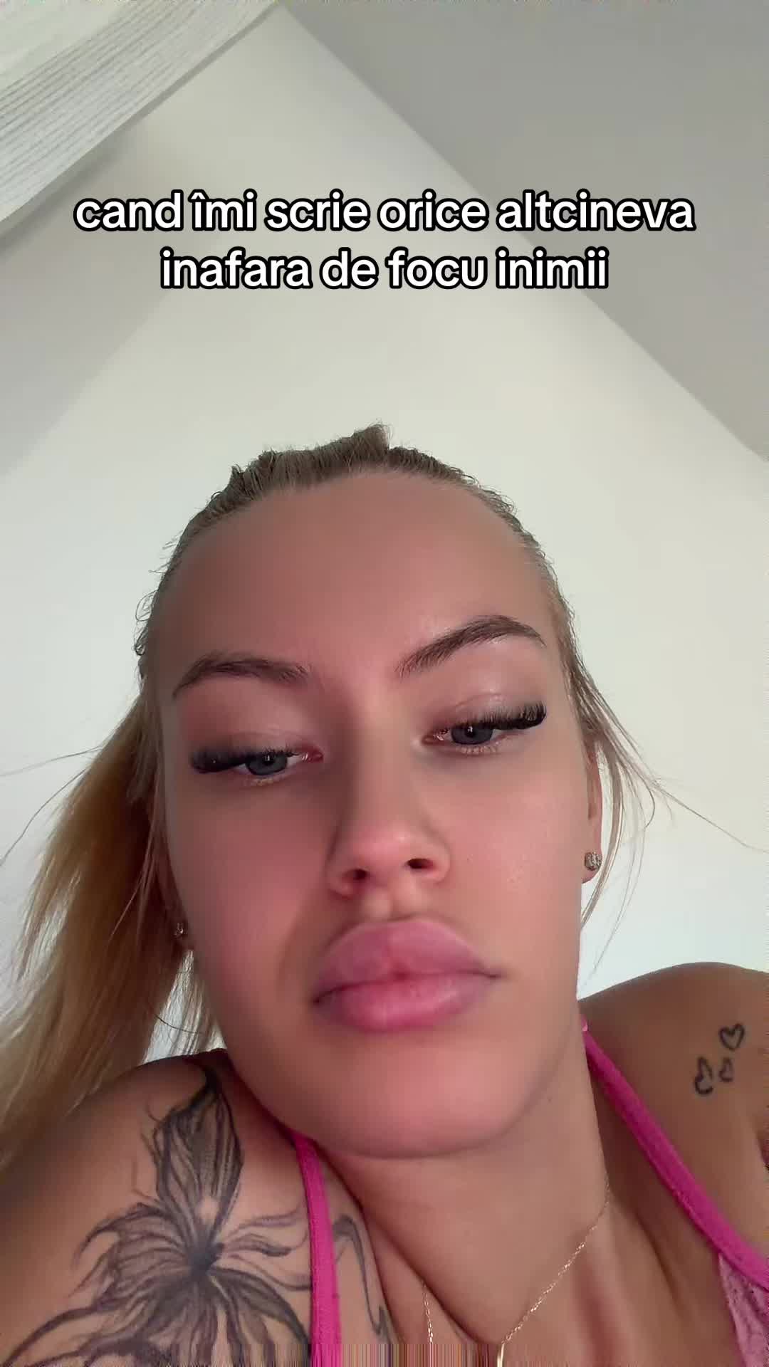 @AlexandraM12