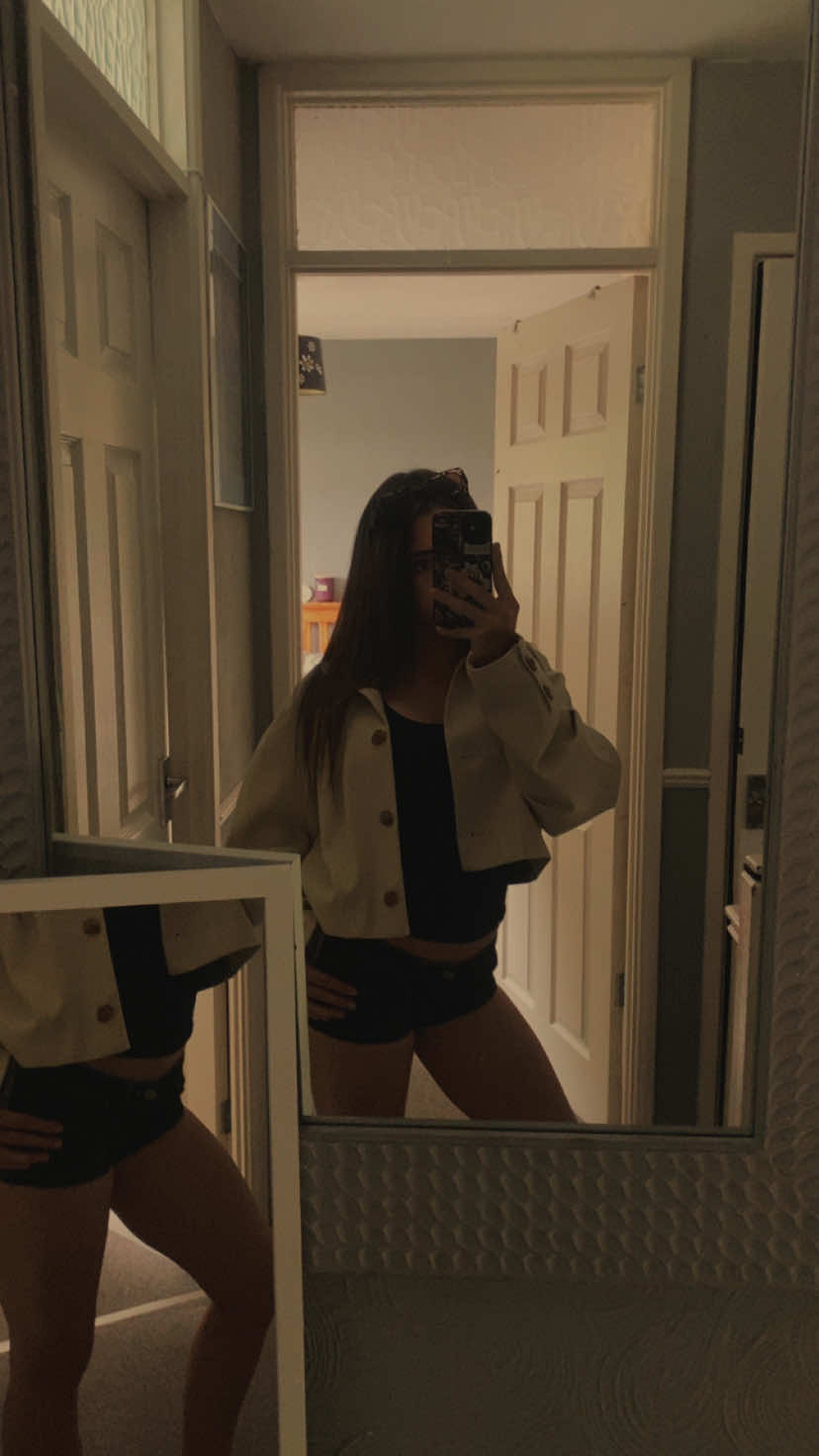@𝐋𝐄𝐗𝐈🦢
