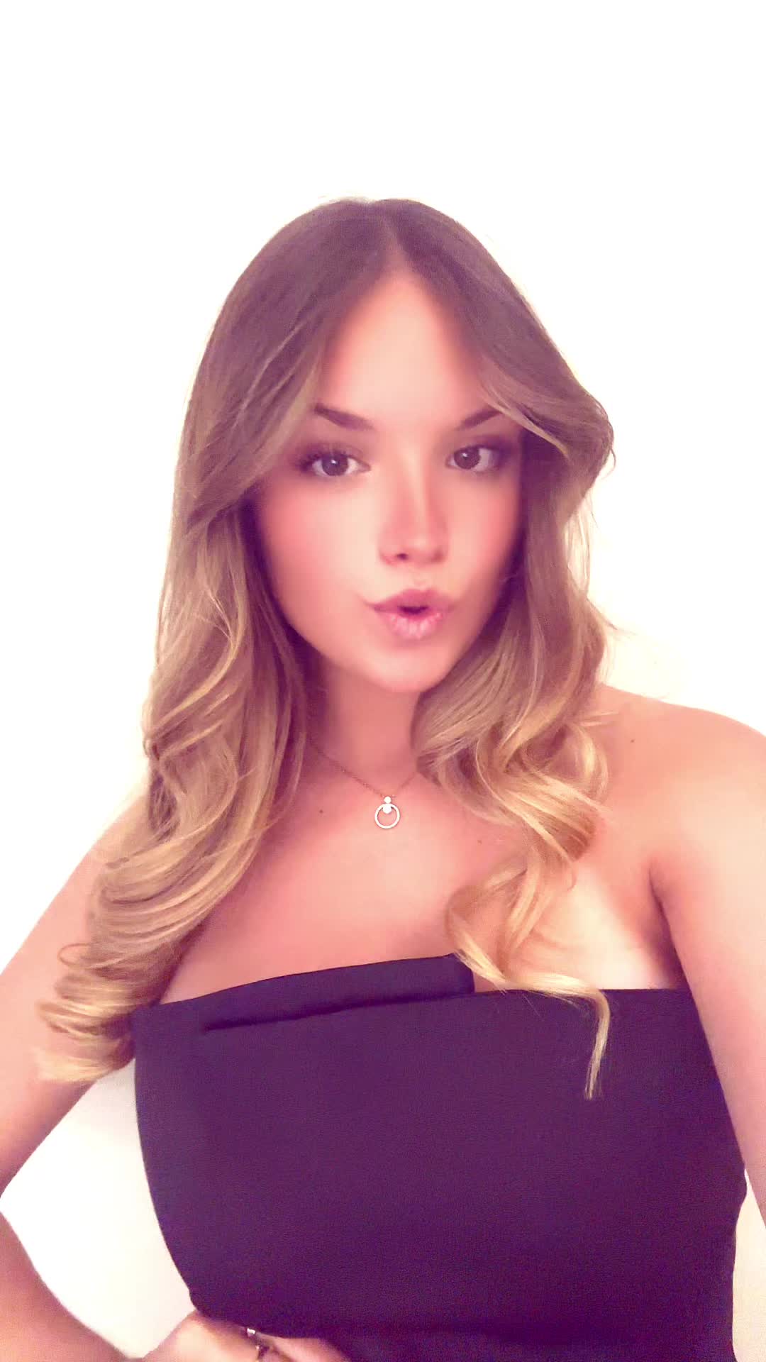 @𝑨𝑳𝑰𝑪𝑬