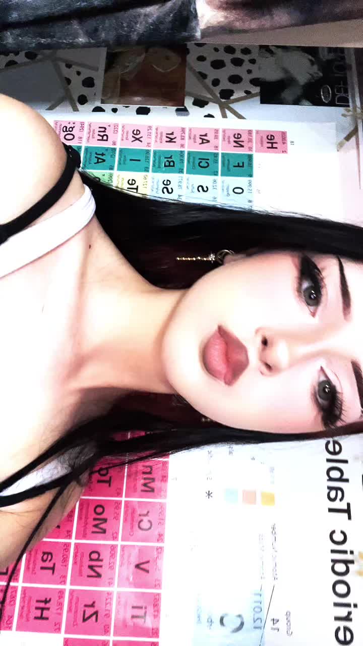 @️𝐋𝐔𝐂𝐘 (;´༎ຶٹ༎ຶ`)